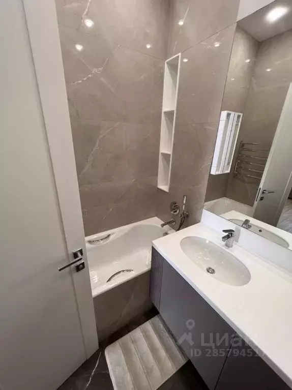 2-к кв. Новосибирская область, Новосибирск ул. Победы, 55/1 (74.0 м) - Фото 1