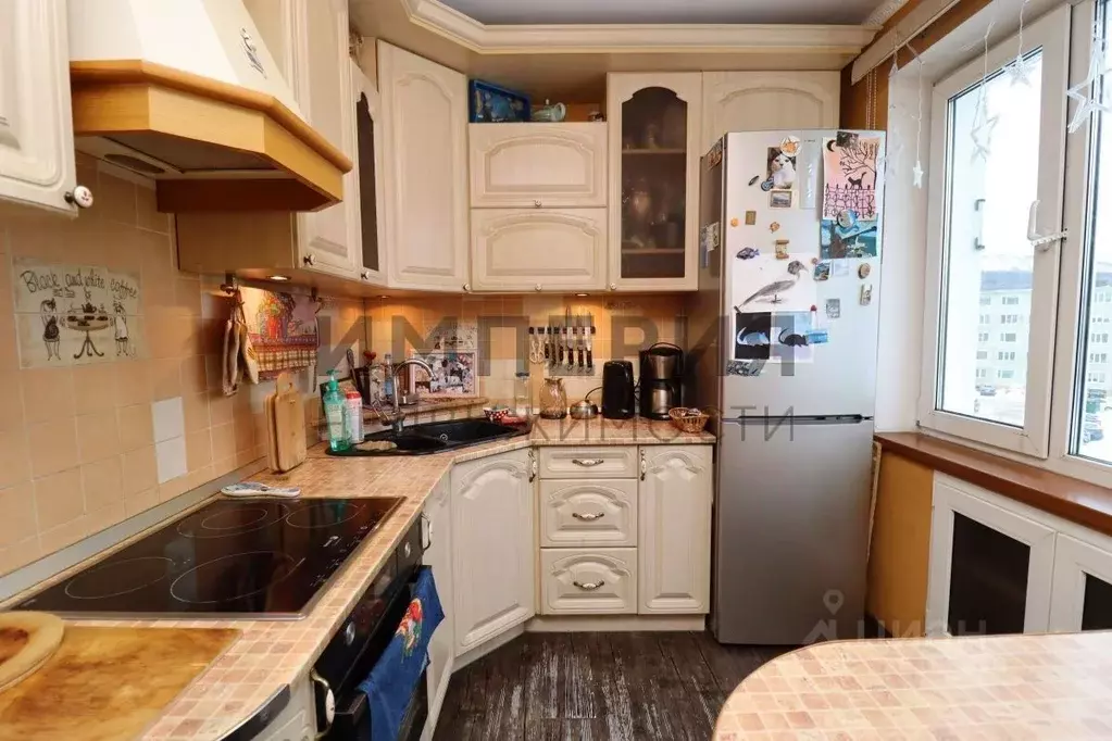 3-к кв. Магаданская область, Магадан ул. Набережная реки Магаданки, 87 ... - Фото 1