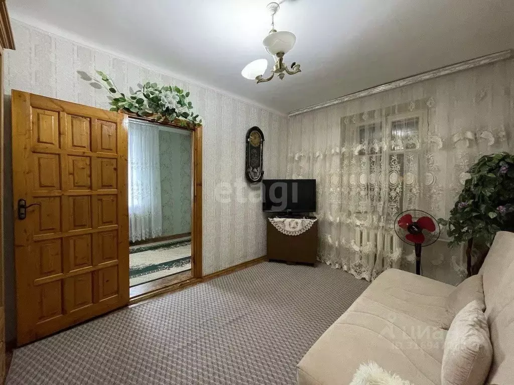 2-к кв. Карачаево-Черкесия, Черкесск Фабричная ул., 120 (34.3 м) - Фото 0