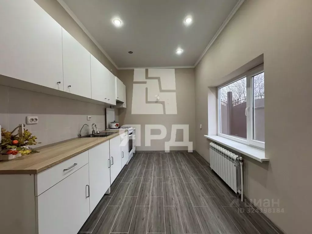 Дом в Ростовская область, Неклиновский район, с. Покровское Вокзальный ... - Фото 1