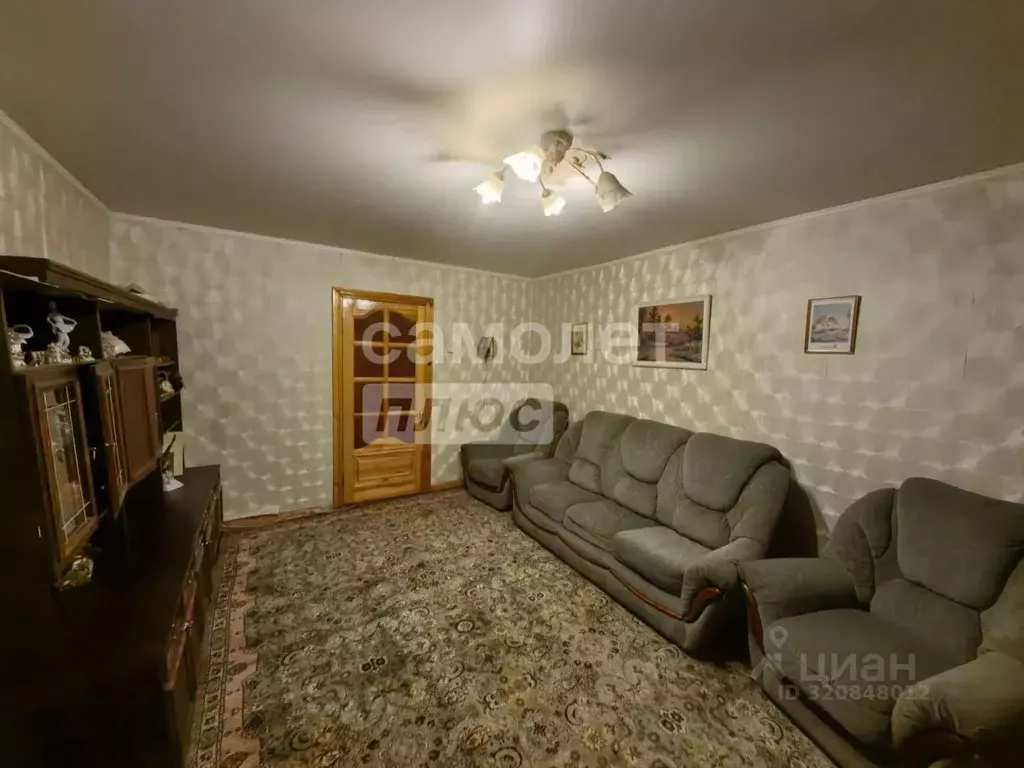 2-к кв. Липецкая область, Липецк Октябрьская ул., 1 (50.0 м) - Фото 0