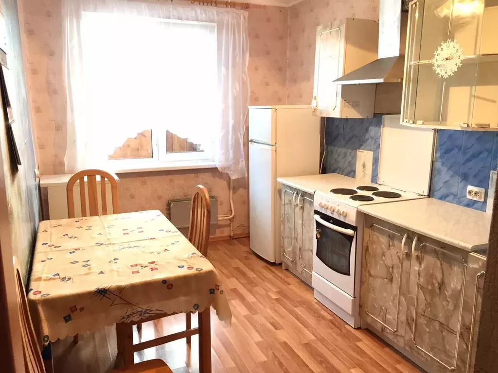 1-к кв. Свердловская область, Екатеринбург ул. Калинина, 8 (39.0 м) - Фото 1