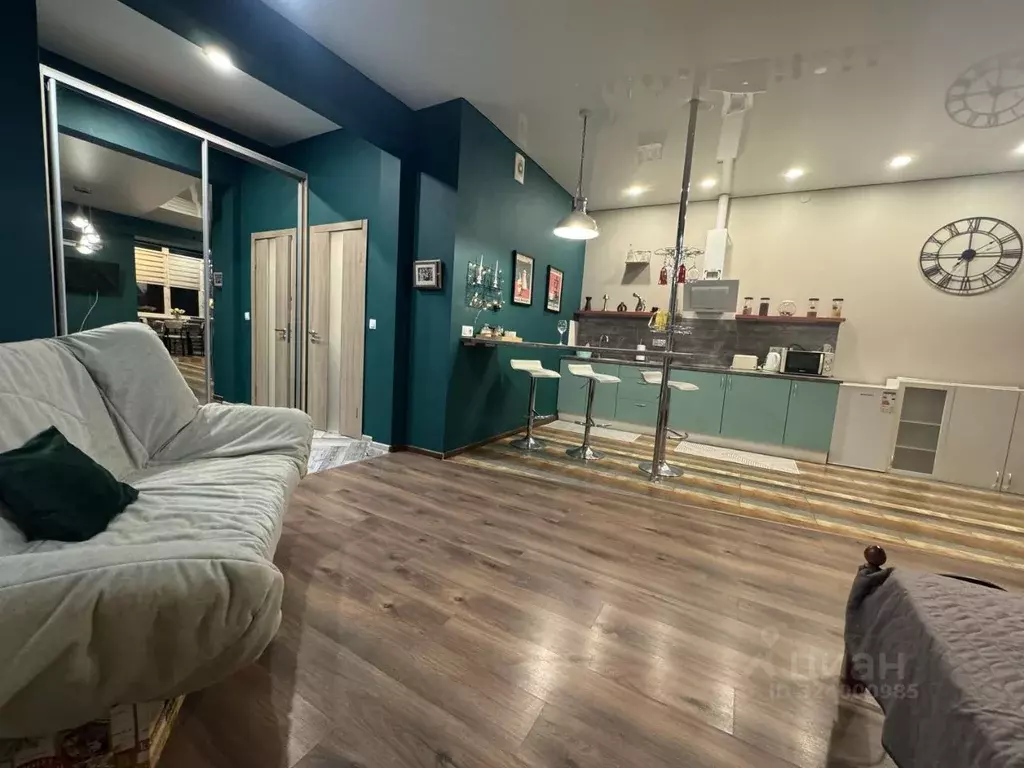 Студия Иркутская область, Иркутск ул. Зверева, 1/3 (50.0 м) - Фото 1