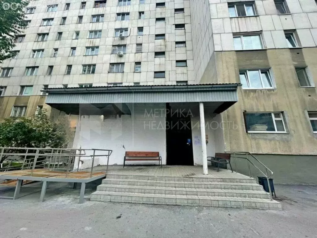1-комнатная квартира: Тюмень, улица Мельникайте, 80 (20.5 м) - Фото 1