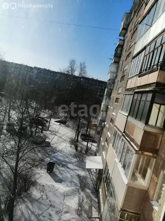 4-комнатная квартира: Барнаул, улица Гущина, 219 (93.7 м) - Фото 1