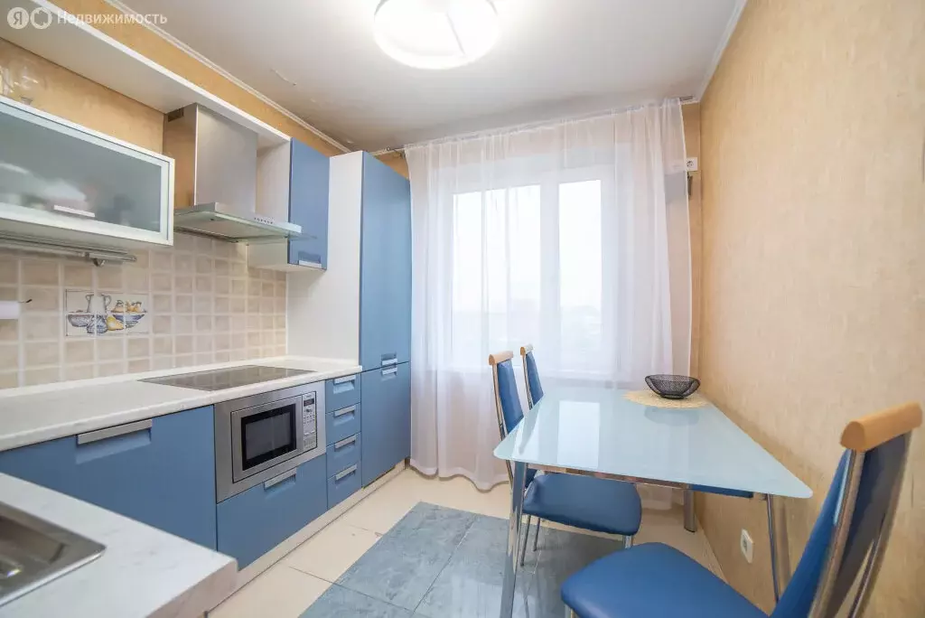2-комнатная квартира: Екатеринбург, улица Крестинского, 49к1 (47.3 м) - Фото 0