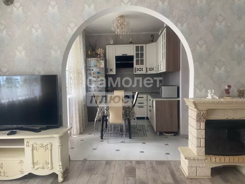 Студия Курская область, Курск просп. Анатолия Дериглазова, 63 (41.4 м) - Фото 1