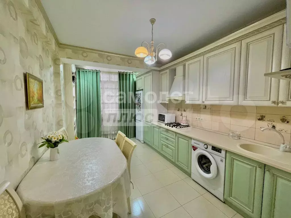 1-к. квартира, 46 м, 1/7 эт. - Фото 1