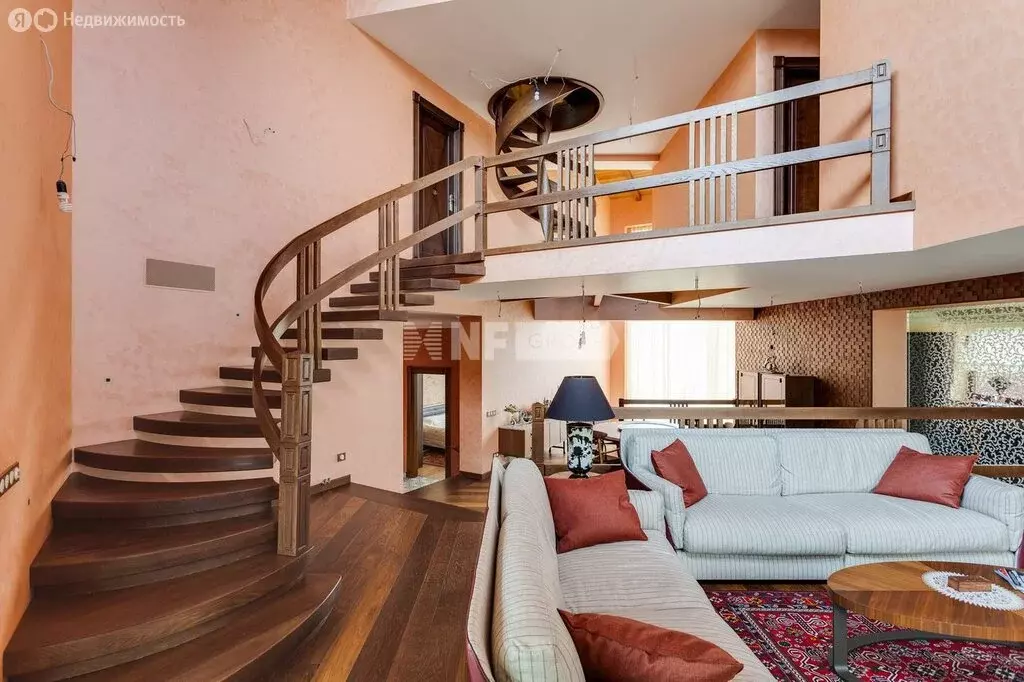 Дом в деревня Веледниково, КП Веледниково делюкс (600 м) - Фото 1