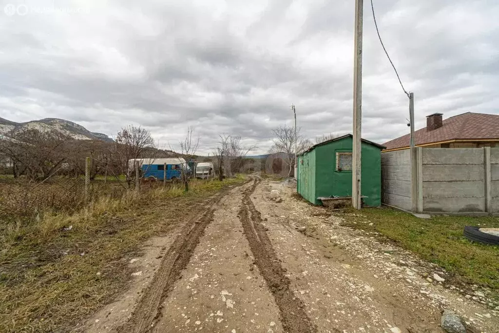 Участок в Бахчисарайский район, Куйбышевское сельское поселение, село ... - Фото 1