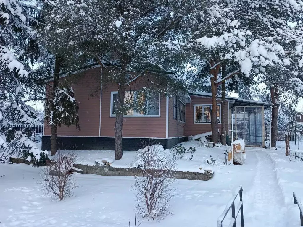 Дом в Ленинградская область, Тосненский район, Ульяновское городское ... - Фото 1