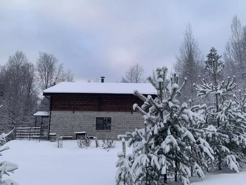 2-к кв. Карелия, Сортавальский муниципальный округ, пос. Рюттю 30 ... - Фото 1