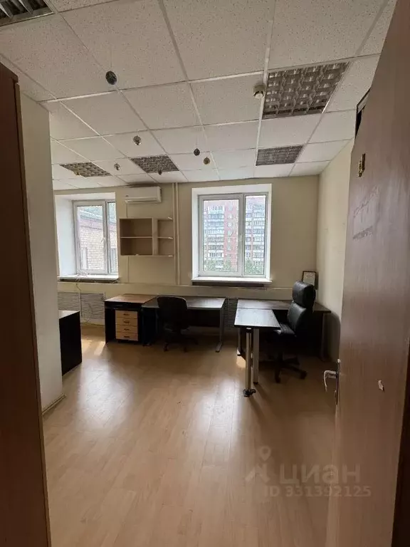 Офис в Челябинская область, Челябинск ул. Горького, 56А (19 м) - Фото 1