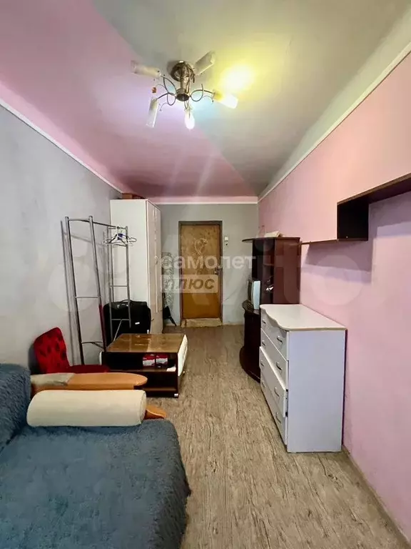 Комната 12,6 м в 1-к., 4/4 эт. - Фото 1