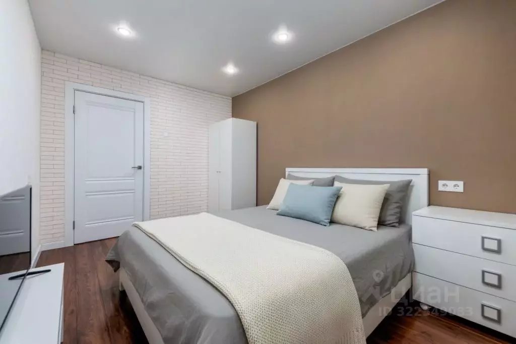 2-к кв. Вологодская область, Череповец просп. Победы, 58 (55.0 м) - Фото 1