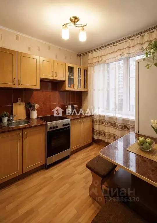 3-к кв. Бурятия, Улан-Удэ ул. Чертенкова, 8 (61.4 м) - Фото 1