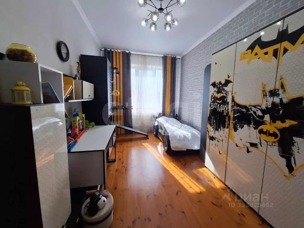 Дом в Крым, Симферополь ул. Новороссийская (299 м) - Фото 1