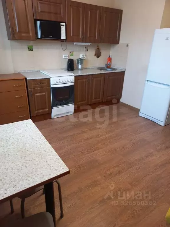 Студия Тюменская область, Тюмень ул. Верхнетарманская, 1 (25.0 м) - Фото 1