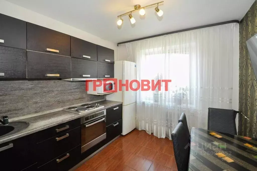 2-к кв. Новосибирская область, Новосибирск ул. Виктора Уса, 5 (47.7 м) - Фото 1