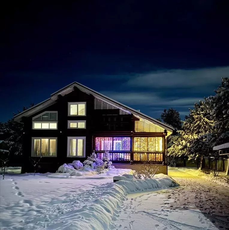 Коттедж в Калужская область, Боровский муниципальный округ, д. Лучны, ... - Фото 1