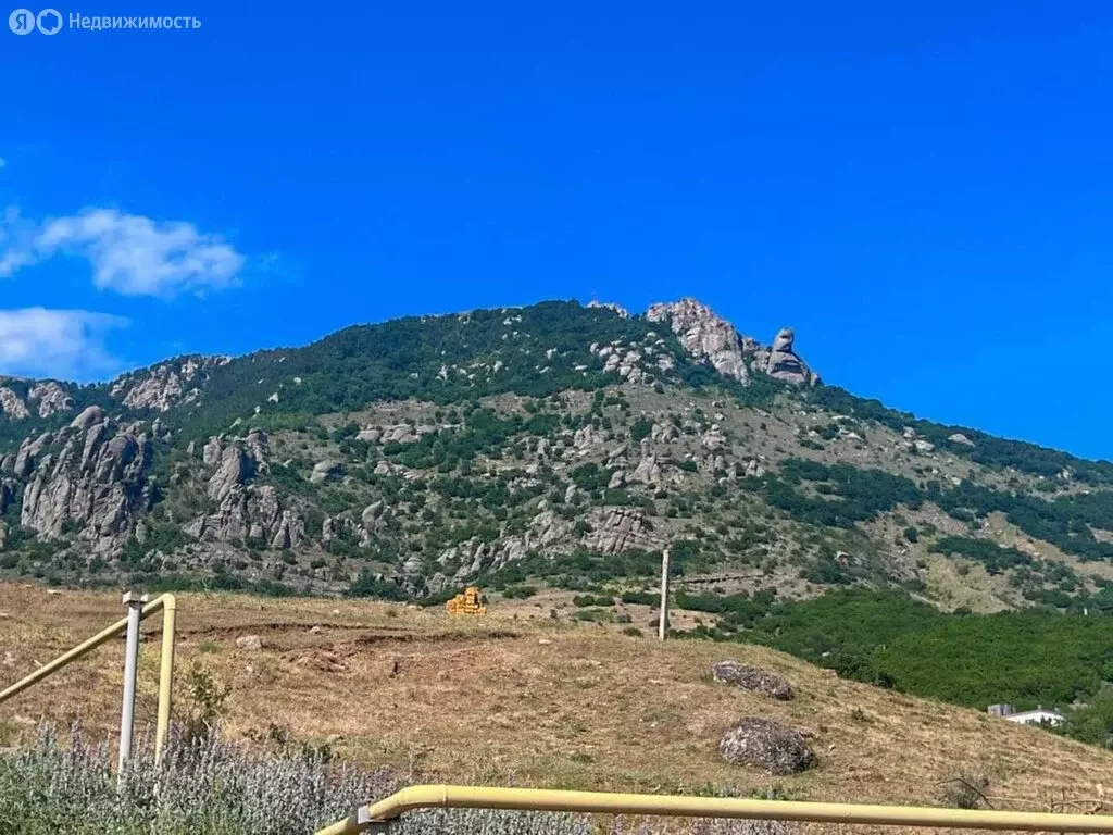 Участок в село Лучистое, Извилистая улица (5 м) - Фото 0