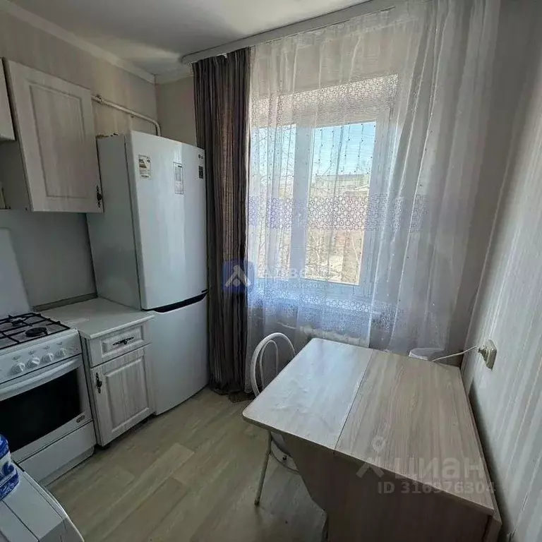 3-к кв. Тюменская область, Тюмень Фабричная ул., 17 (57.3 м) - Фото 0