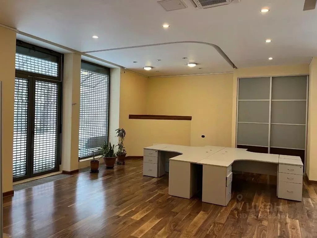 Помещение свободного назначения в Москва Большая Никитская ул., 43 ... - Фото 2