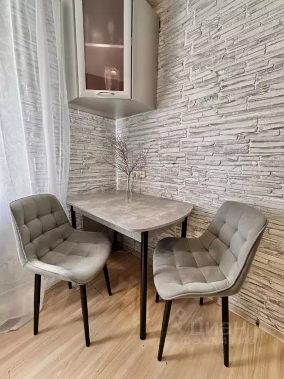2-к кв. Иркутская область, Иркутск ул. Радищева, 184 (42.3 м) - Фото 0