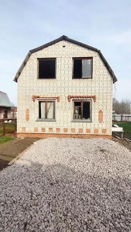 Дом в Саратовская область, Энгельсский район, Красноярское ... - Фото 1