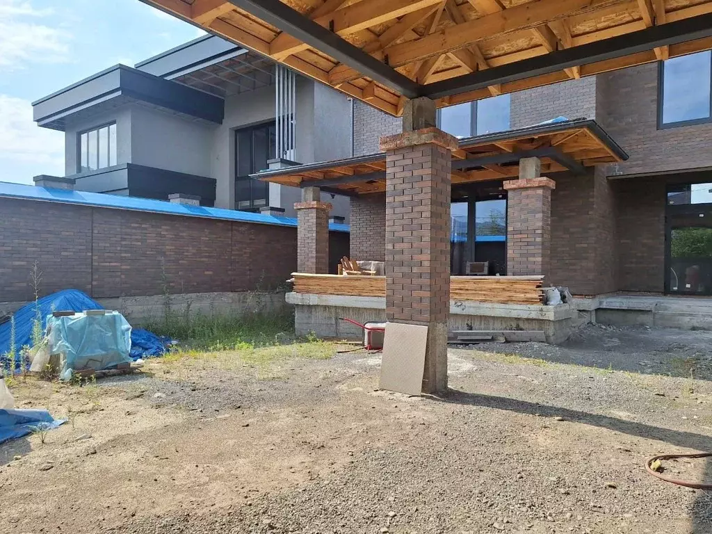 Дом в Северная Осетия, Владикавказ ул. Радужная (238 м) - Фото 2