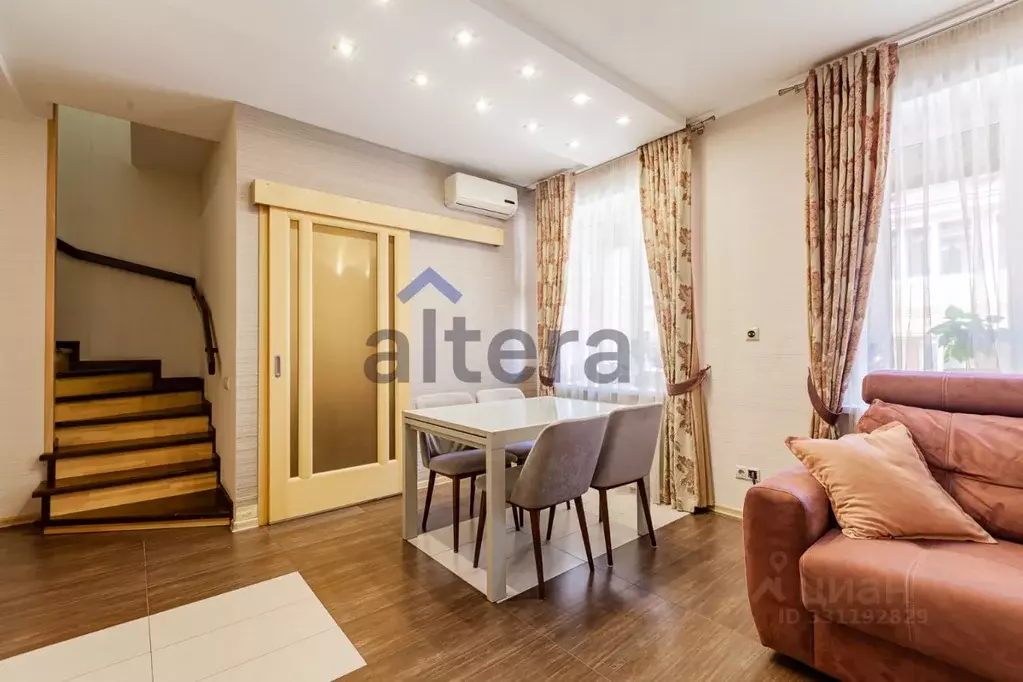 Таунхаус в Татарстан, Казань ул. Алтан, 66 (155 м) - Фото 1