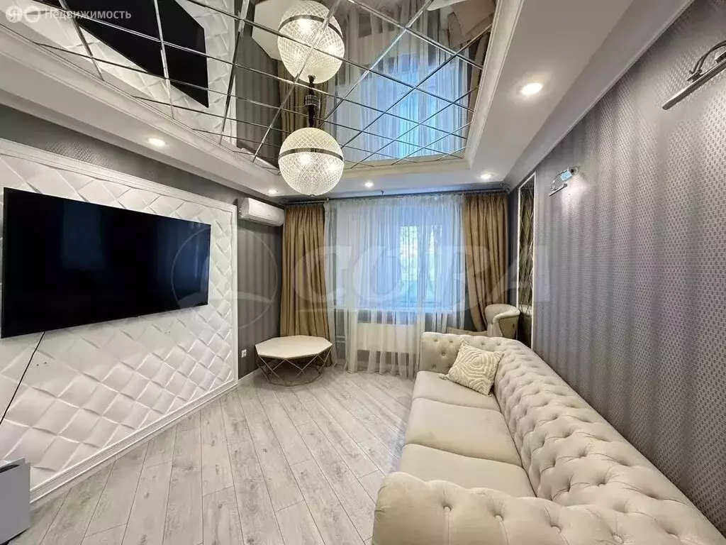 3-комнатная квартира: Ялуторовск, улица Свободы, 164к3 (73 м) - Фото 1