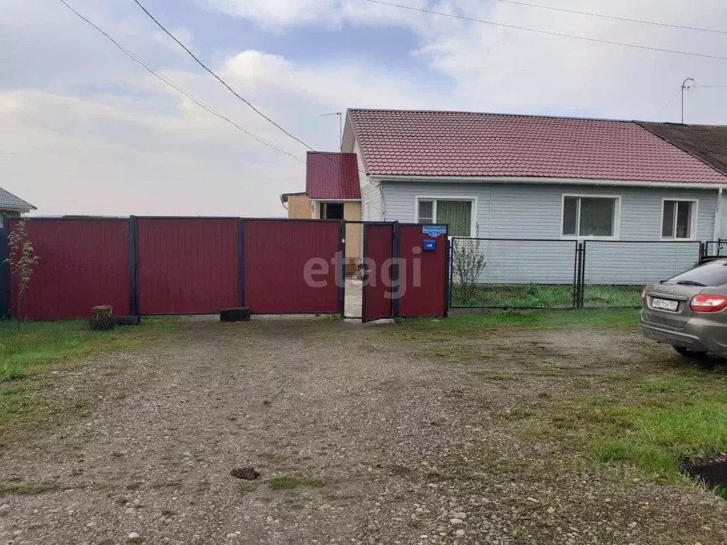 Дом в Красноярский край, Манско-Уярский округ, д. Покосное ул. ... - Фото 1