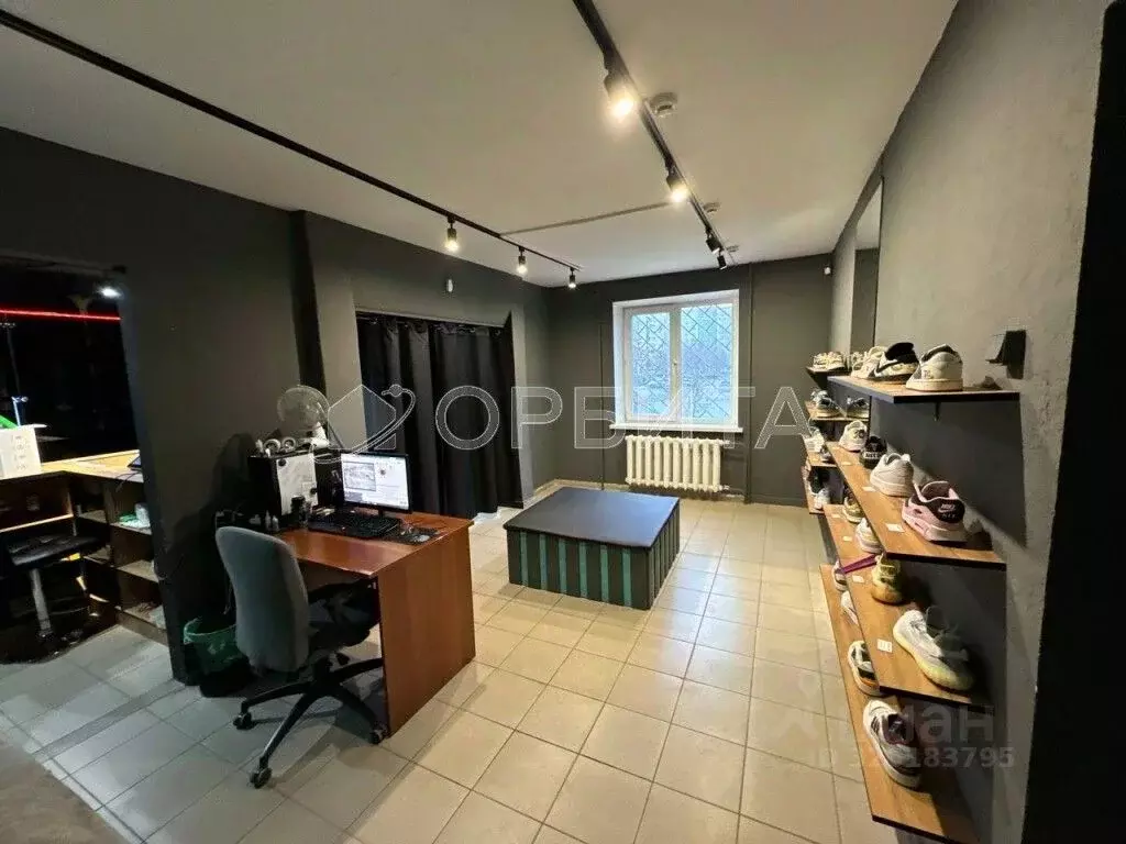 Помещение свободного назначения в Тюменская область, Тюмень Восточный ... - Фото 1