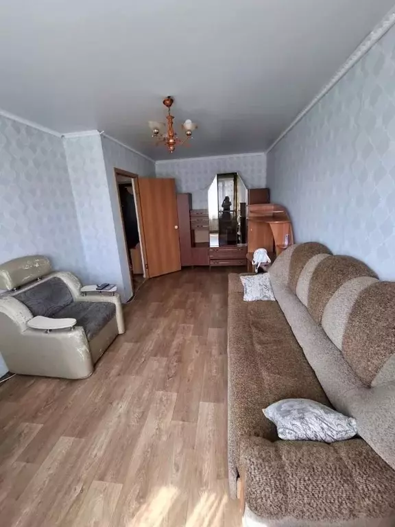 1-к кв. Башкортостан, Ишимбай ул. Гагарина, 65Б (35.0 м) - Фото 0