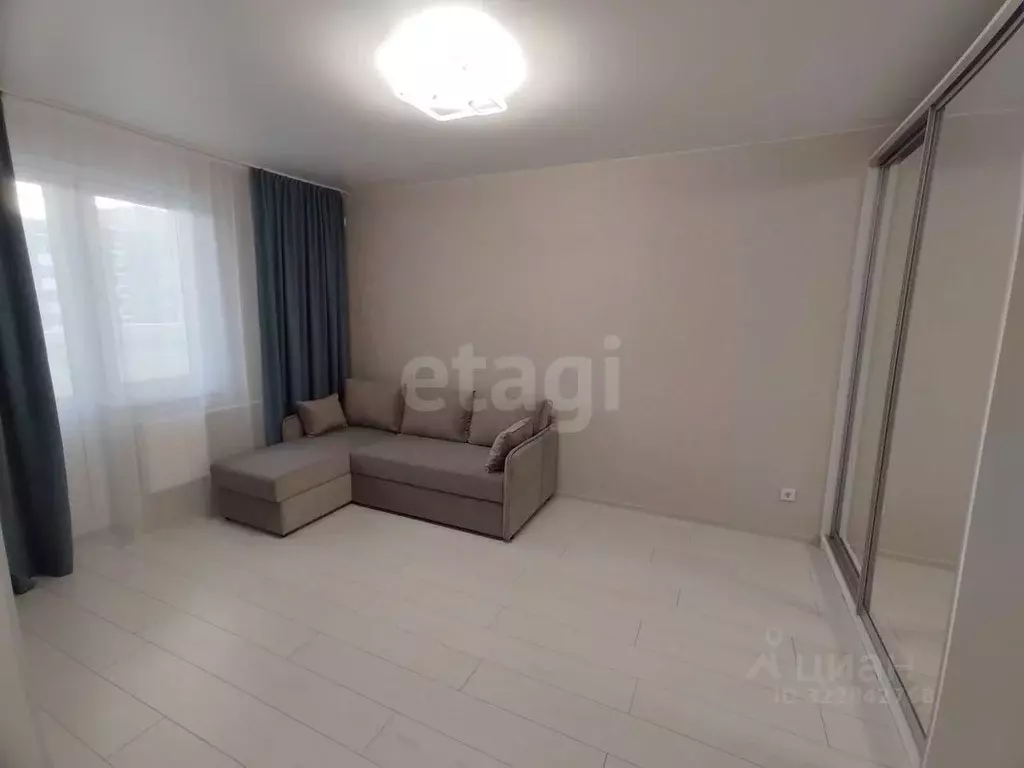 1-к кв. Оренбургская область, Оренбург ул. Автомобилистов, 15 (36.0 м) - Фото 1