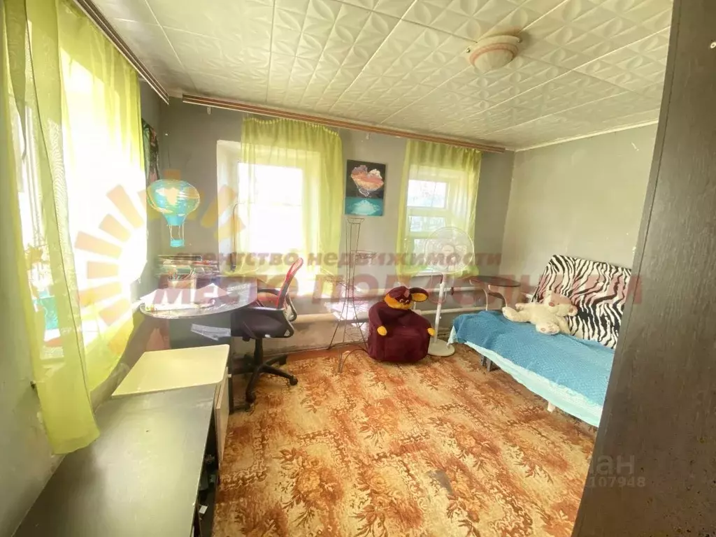 Дом в Краснодарский край, Ейский район, с. Кухаривка Социалистическая ... - Фото 1