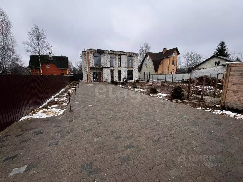 Дом в Москва пос. Толстопальцево, ул. Маяковского, 9 (239 м) - Фото 1