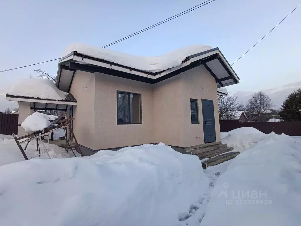 Дом в Калужская область, Жуковский муниципальный округ, с. Нижнее ул. ... - Фото 1