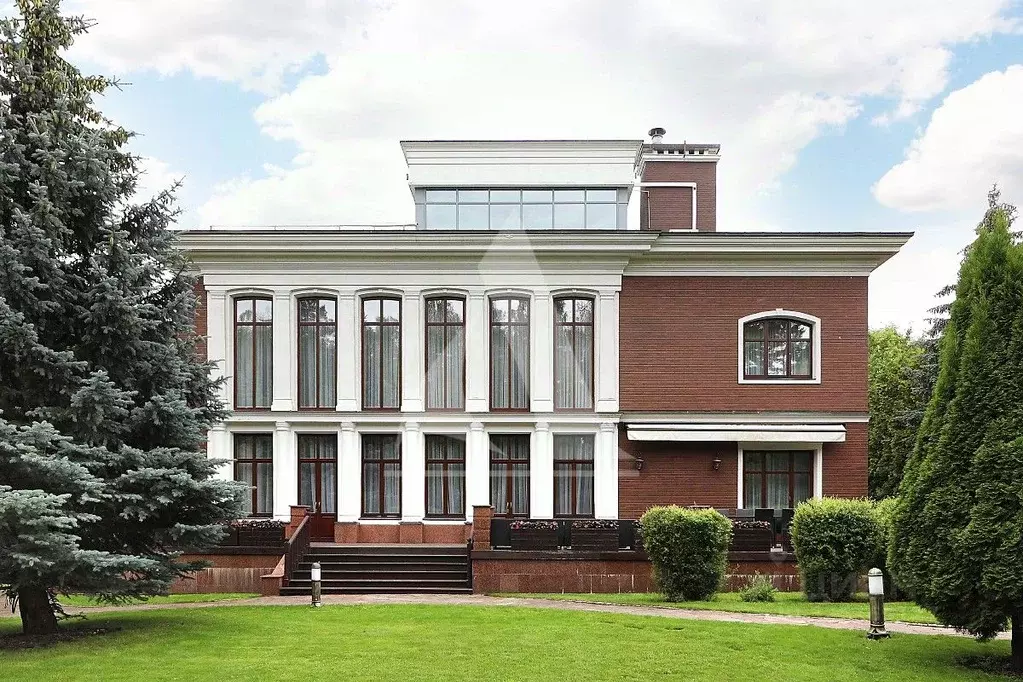 Дом в Московская область, Одинцовский городской округ, д. Переделки, ... - Фото 1