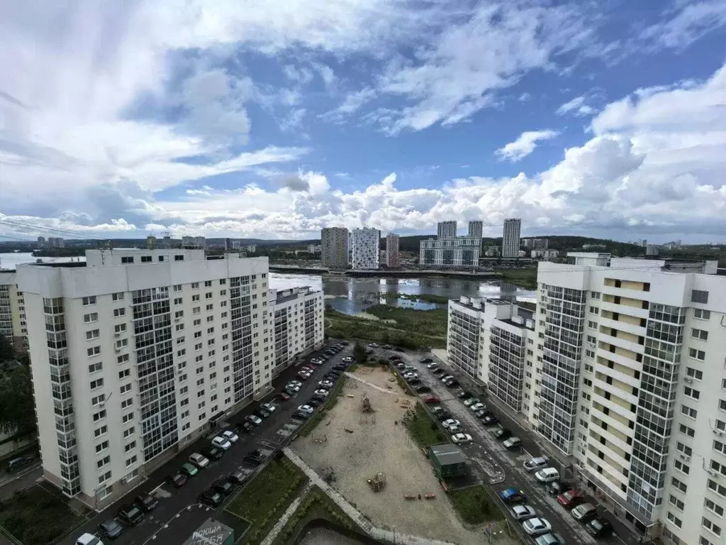 Студия Свердловская область, Екатеринбург ул. Рощинская, 29 (21.7 м) - Фото 0