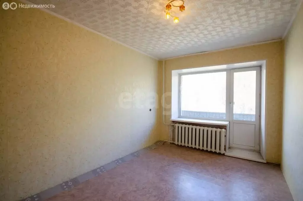 2-комнатная квартира: Ялуторовск, улица Бахтиярова, 62 (50 м) - Фото 1