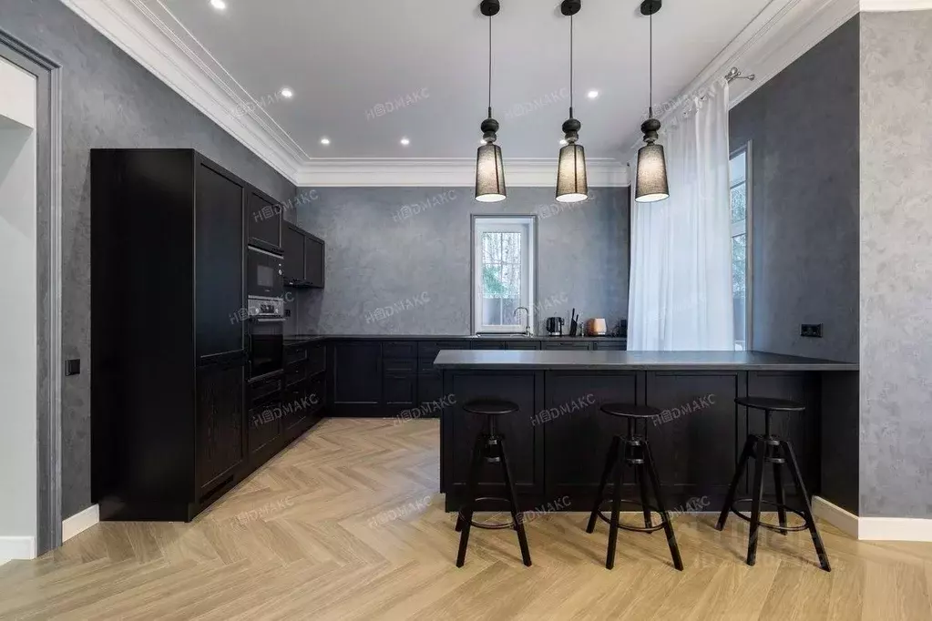 Коттедж в Санкт-Петербург пос. Репино, Приморское ш. (400 м) - Фото 1