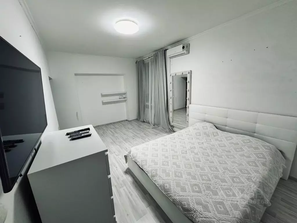 2-к кв. Севастополь ул. Адмирала Макарова, 19 (54.0 м) - Фото 1