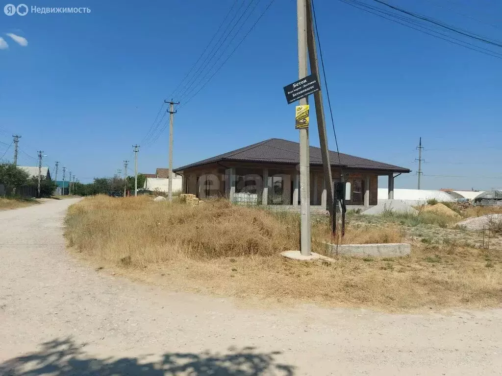 Дом в Гвардейское, улица Достлук (215 м) - Фото 0