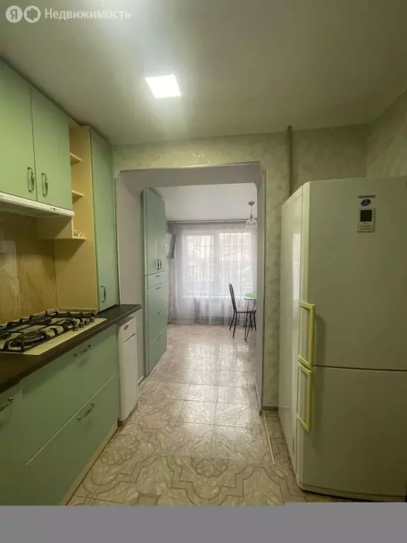 3-комнатная квартира: Евпатория, проспект Победы, 33 (60 м) - Фото 2