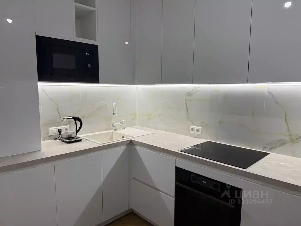 3-к кв. Московская область, Королев просп. Космонавтов, 3А (79.0 м) - Фото 1