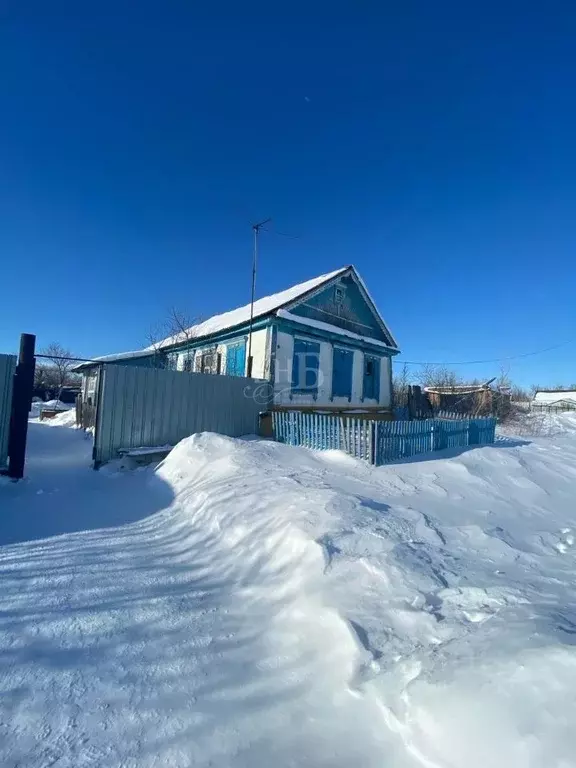 Дом в Оренбургская область, Оренбургский район, с. Никольское  (50 м) - Фото 1