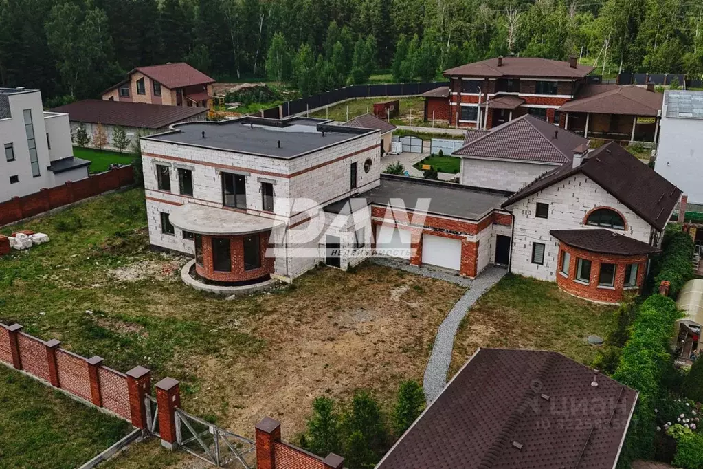 Дом в Челябинская область, Челябинск Фруктовая ул., 2А (516 м) - Фото 1