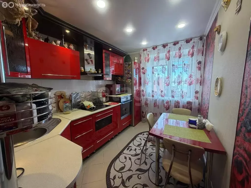 2-комнатная квартира: Ачинск, улица Фрунзе, 10 (47.5 м) - Фото 2